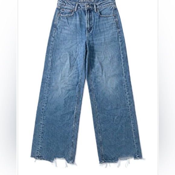 American Eagle Outfitters High-Waisted baggy leg jean medium wash - Picture 9 of 9